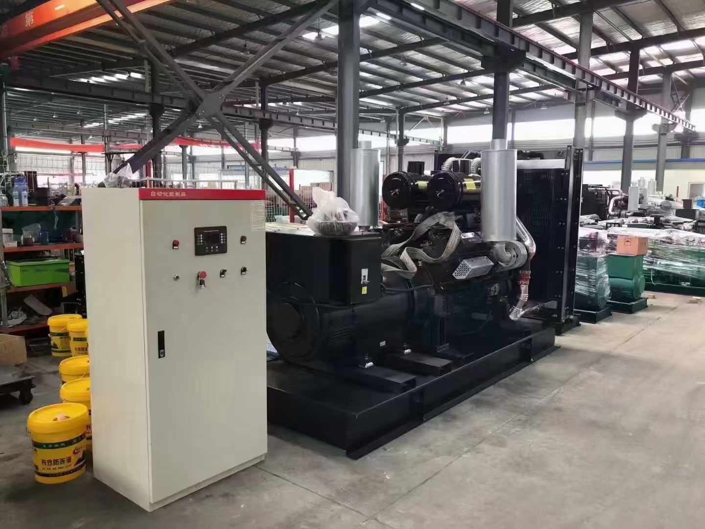 青神柴油发电机运行时的噪音和振动水平如何?