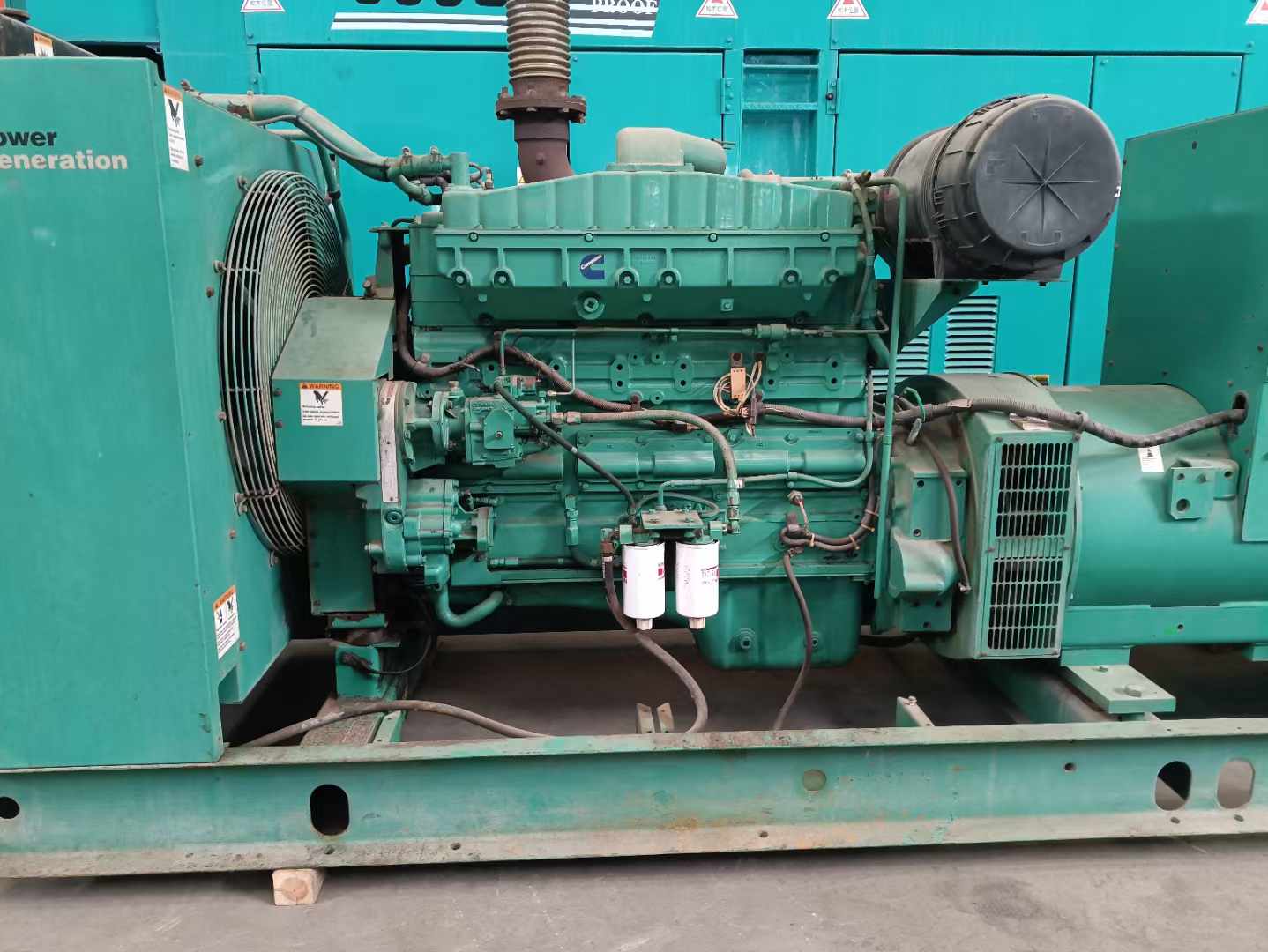 青神过载会对 600kW 柴油发电机组造成哪些损害？