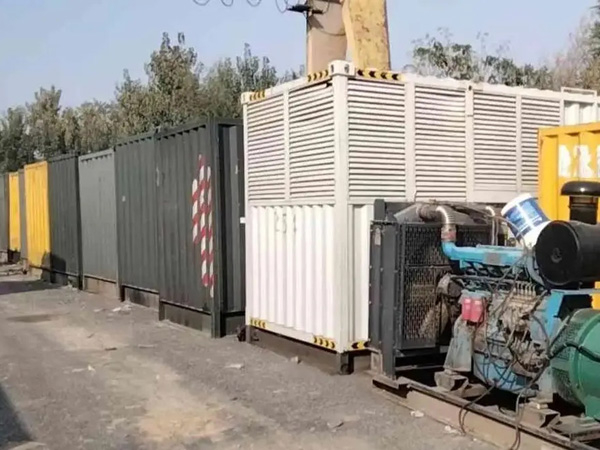 青神200KW柴油发电机机组每小时油耗是多少？